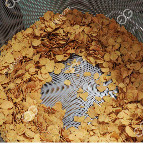 Noong Pebrero 2022, ang aming customized na linya ng produksyon ng sweet potato chips para sa isang kumpanya ng produktong pang-agrikultura sa Luoyang ay opisyal na inilagay sa operasyon. 